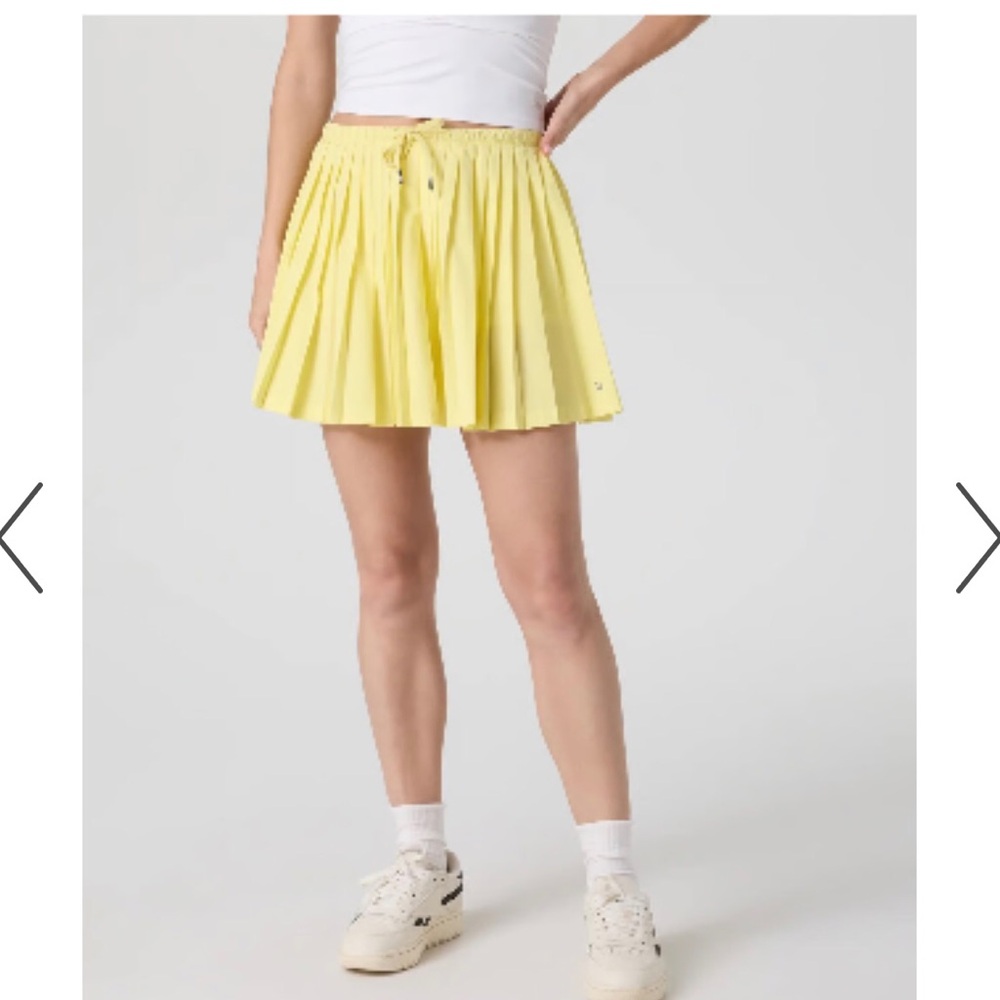 Vuori Clementine Pleated Skirt Sunlight Yellow Small NWOT - Picture 2 of 10